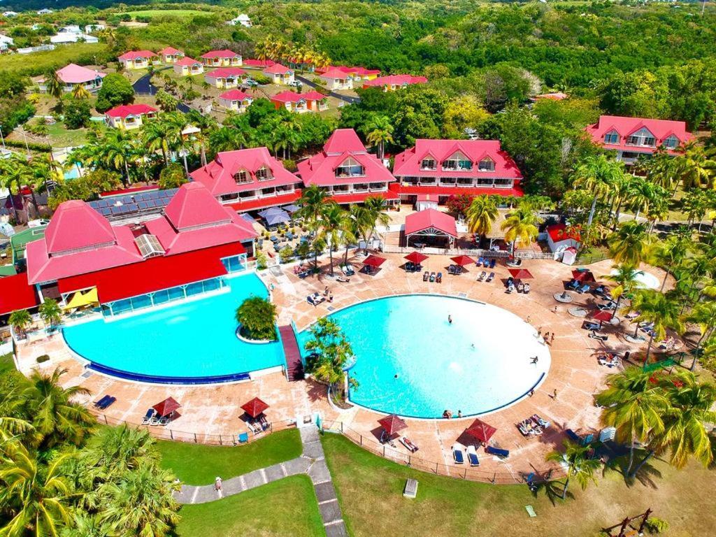 MARTIAL TROPIQUES Appartement refait à neuf vue mer Pierre&vacances Sainte-Anne (Grande-Terre) Exterior foto